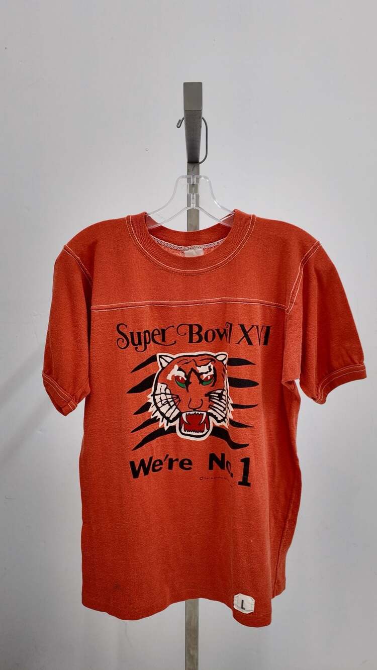 Vintage 1982 Super Bowl XVI Cincinnati Bengals T-Shirt – Orange (Large)